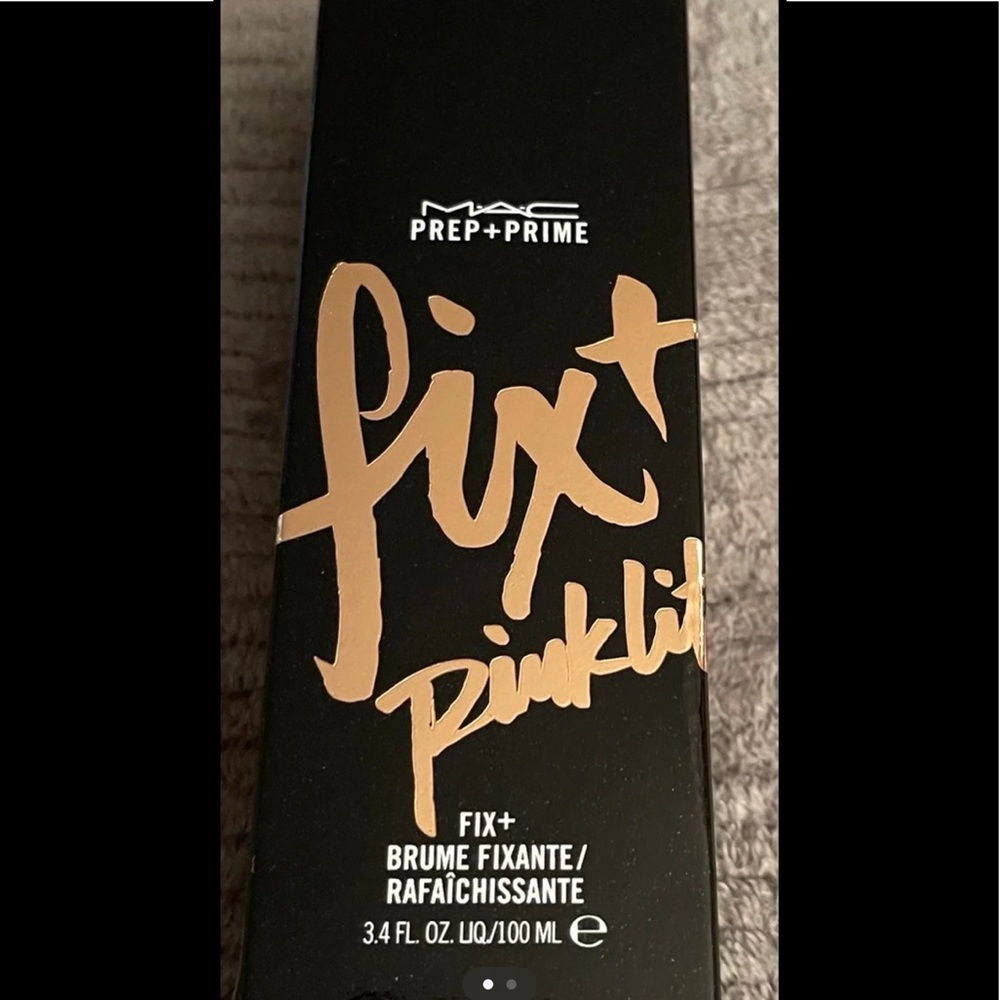 Mac cosmetics fix plus pinklite